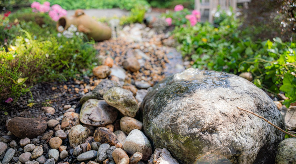 Afbeelding bij Hoe maak je een natuurlijke waterval?